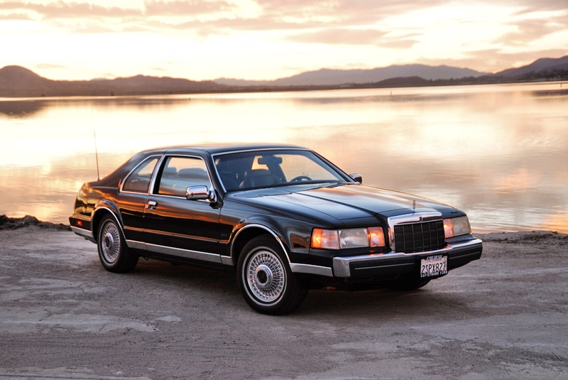 Illustration for article titled Lincoln Continental A Brief History